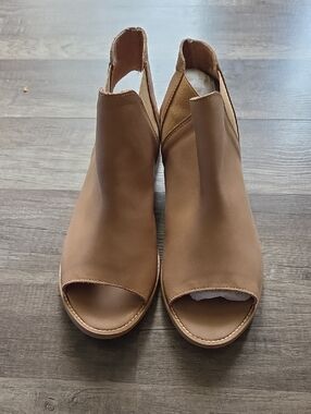 Musse & Cloud Open-Toe Cutout Ankle Booties - Brown